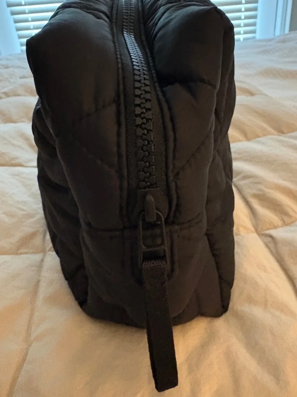 Vera Bradley Black Featherweight Large Cosmetic Toiletry Travel Bag